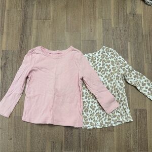 Two Old Navy Girls Kids Long Sleeved T-Shirts Tops 4T